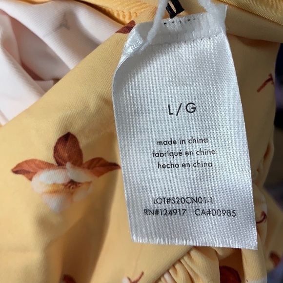 We Wore What Lily Puff Sleeve Bikini Top - Picture 7 of 9